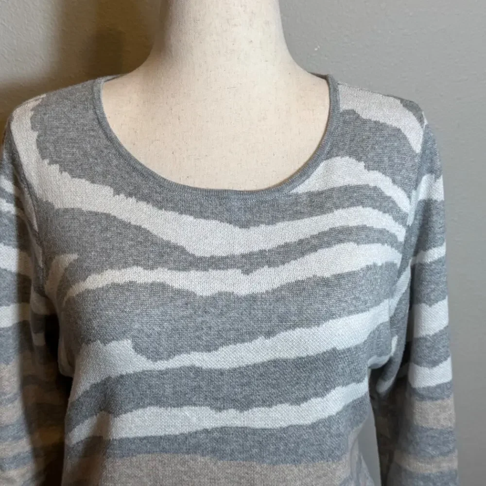 Chico's sweater gray tan cream white zebra print 3/4 sleeve pull on Sz 2 US L